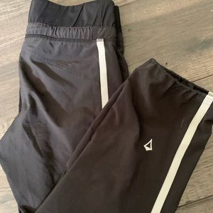 IVIVVA by LULULEMON black track pants size 6